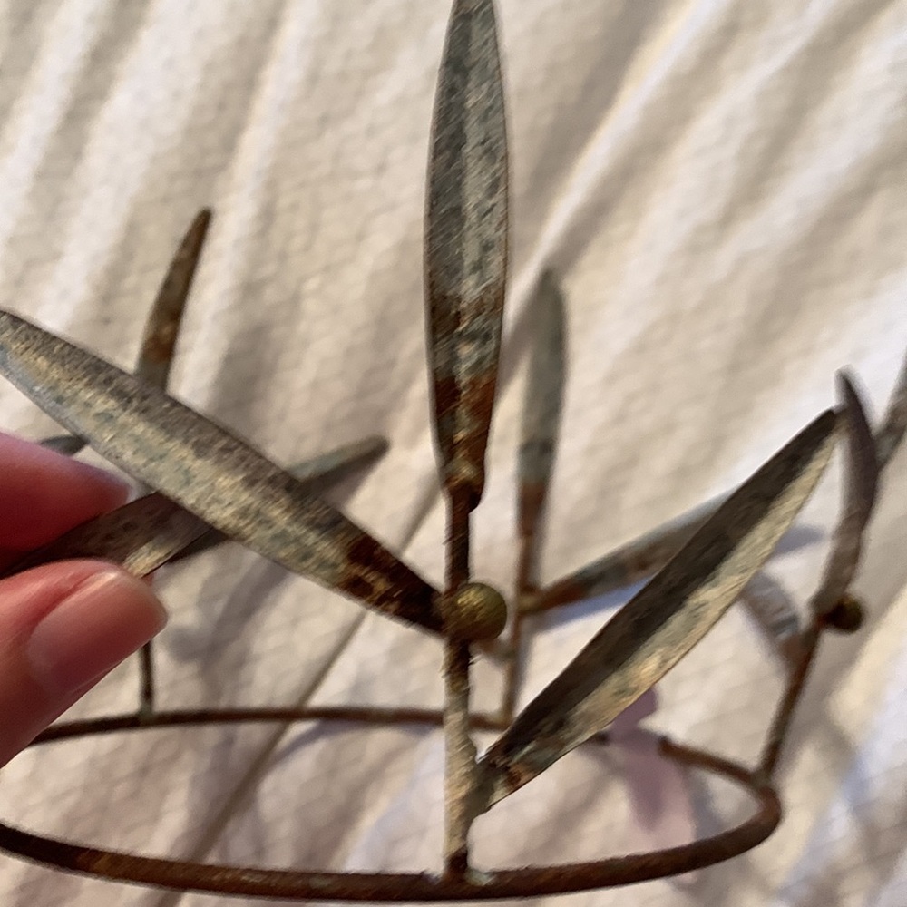 NWT Anthropologie Small Decorative Crown - Picture 5 of 7